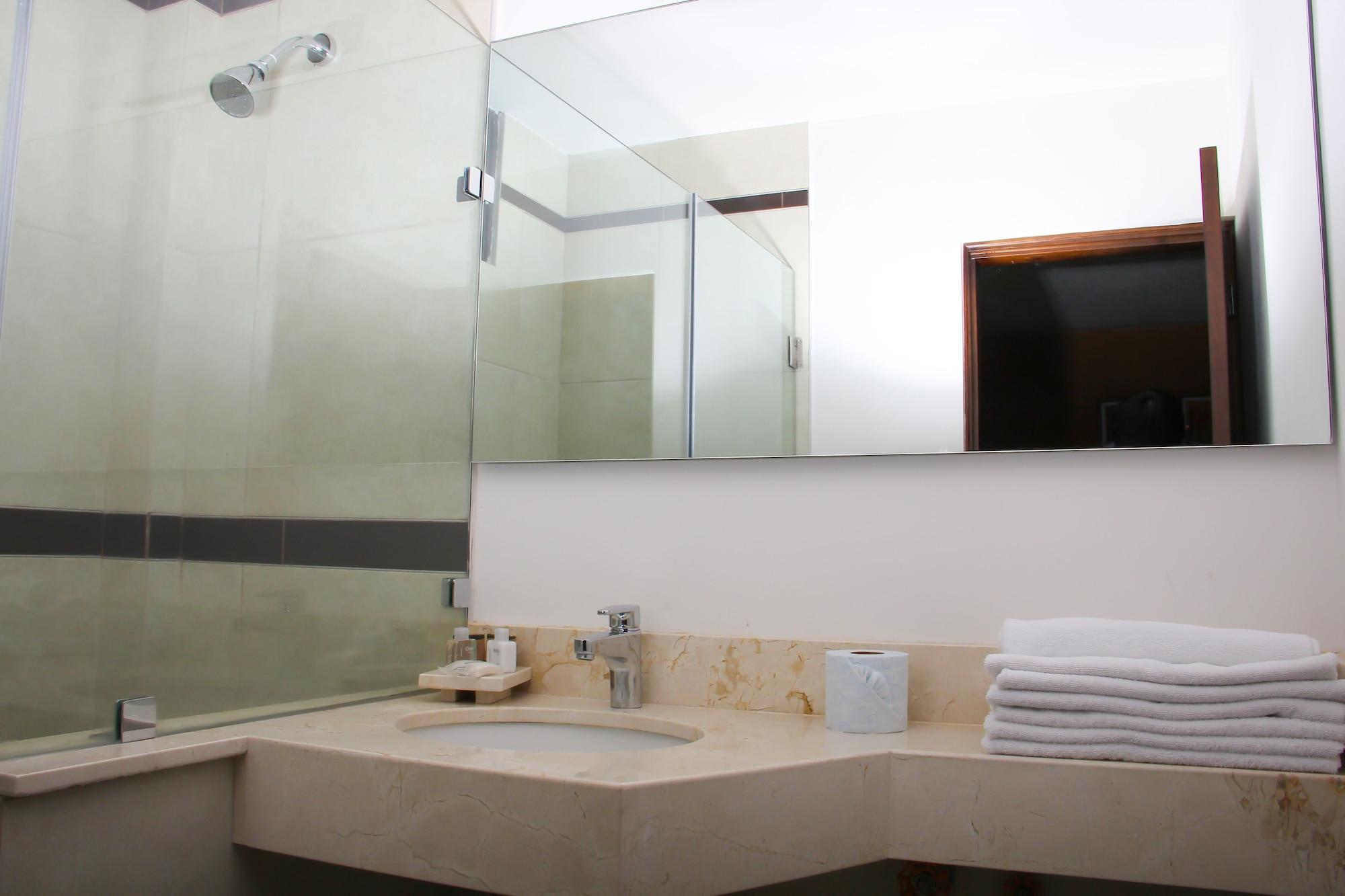 EH Ejecutivo Urban Hotel Tepic Exterior foto