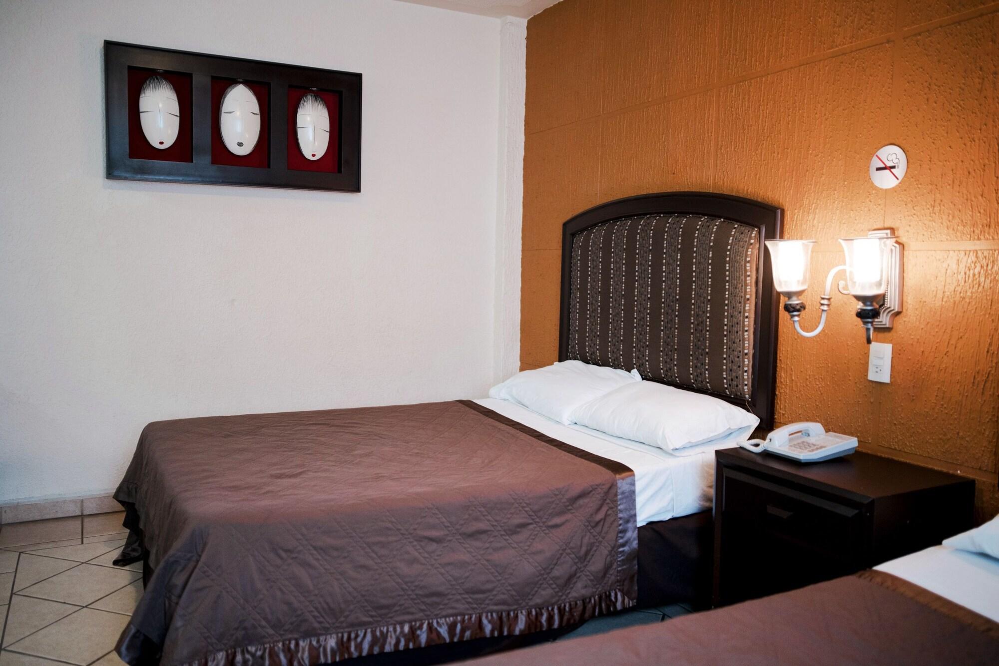 EH Ejecutivo Urban Hotel Tepic Exterior foto