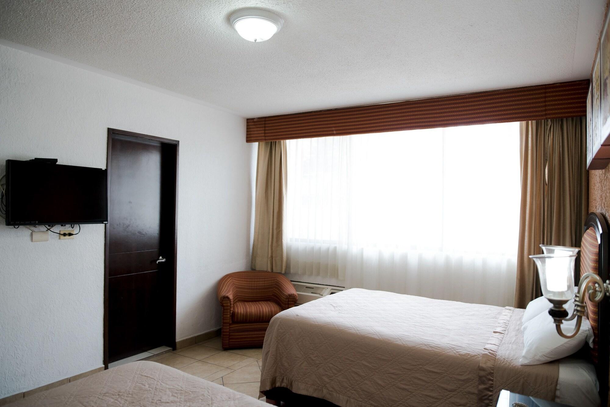 EH Ejecutivo Urban Hotel Tepic Exterior foto