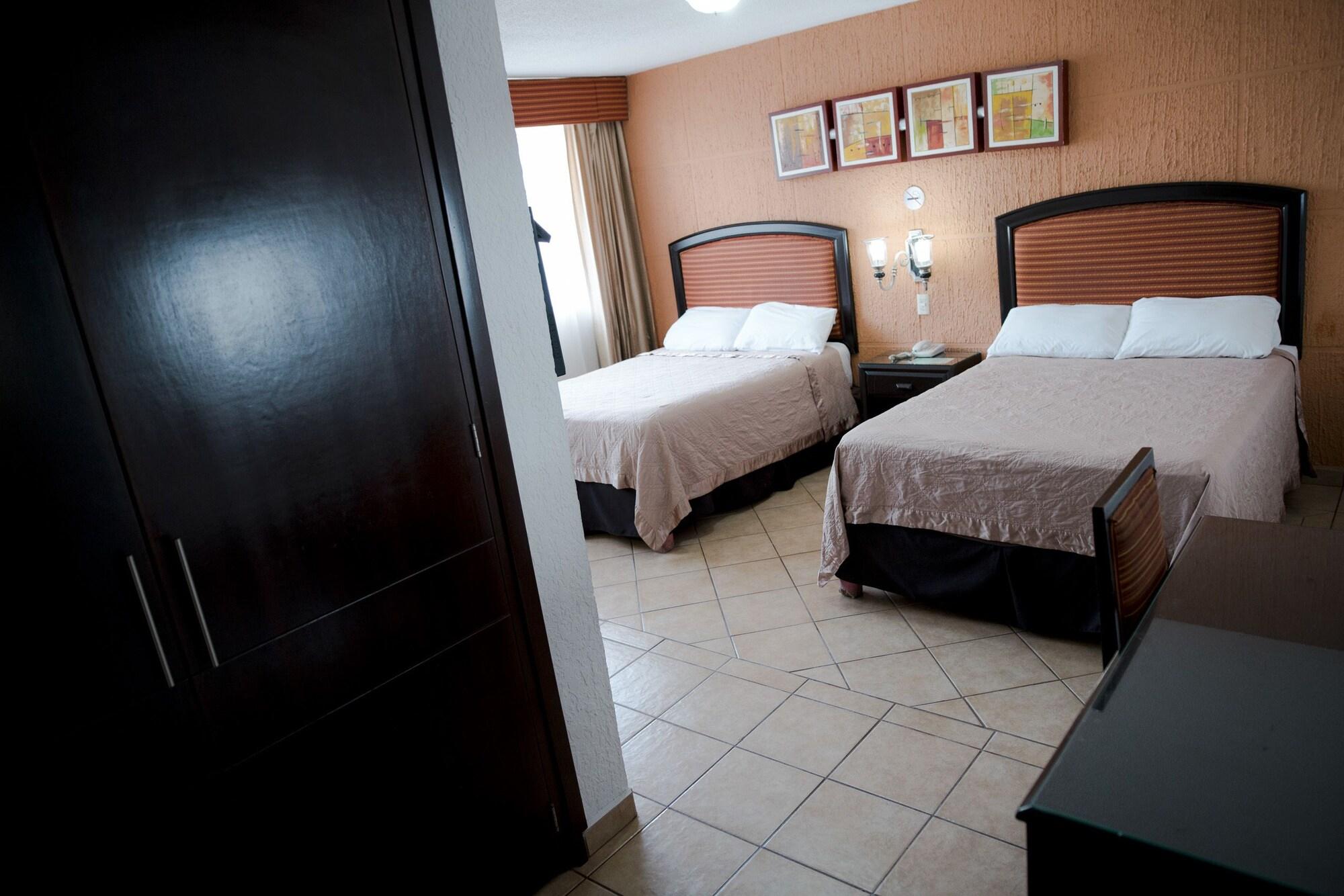 EH Ejecutivo Urban Hotel Tepic Exterior foto