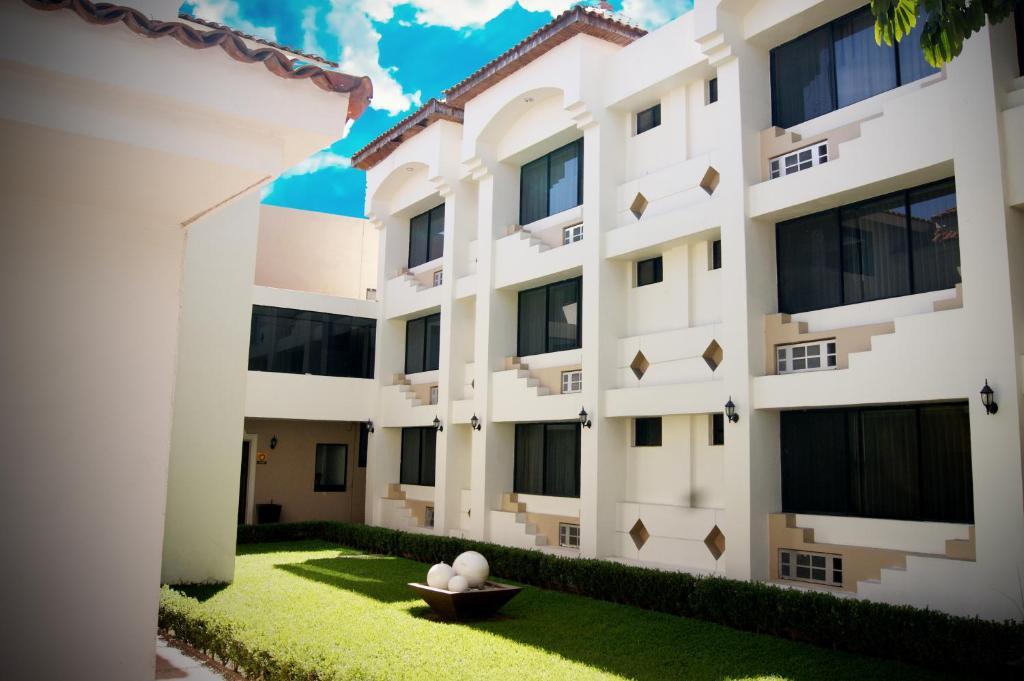 EH Ejecutivo Urban Hotel Tepic Exterior foto