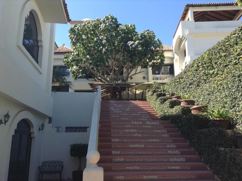 EH Ejecutivo Urban Hotel Tepic Exterior foto